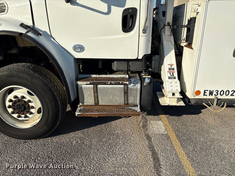 image for item EF1048 2015 Freightliner Business Class M2 bucket truck