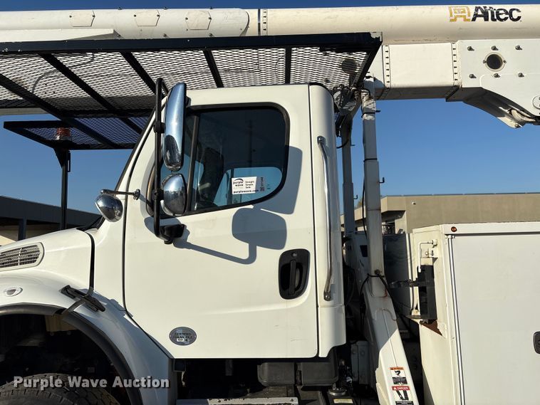 image for item EF1048 2015 Freightliner Business Class M2 bucket truck