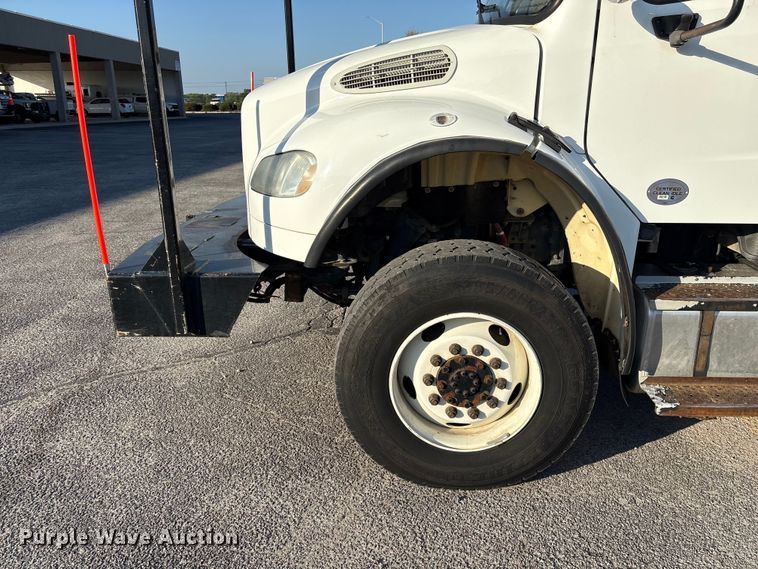 image for item EF1048 2015 Freightliner Business Class M2 bucket truck