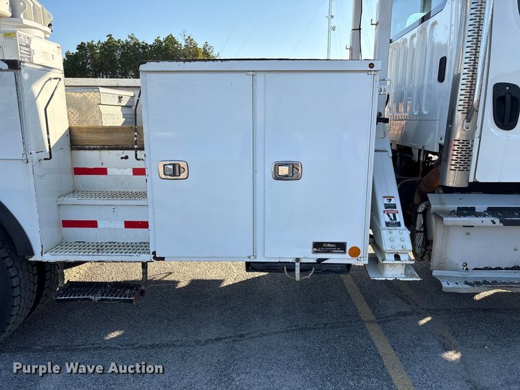 image for item EF1048 2015 Freightliner Business Class M2 bucket truck