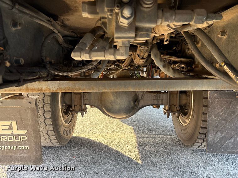 image for item EF1048 2015 Freightliner Business Class M2 bucket truck