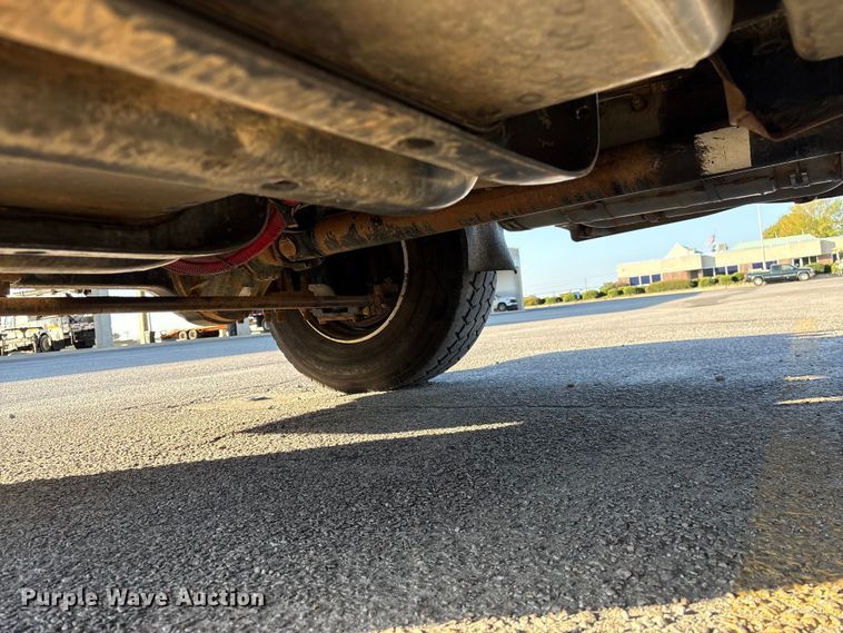 image for item EF1048 2015 Freightliner Business Class M2 bucket truck