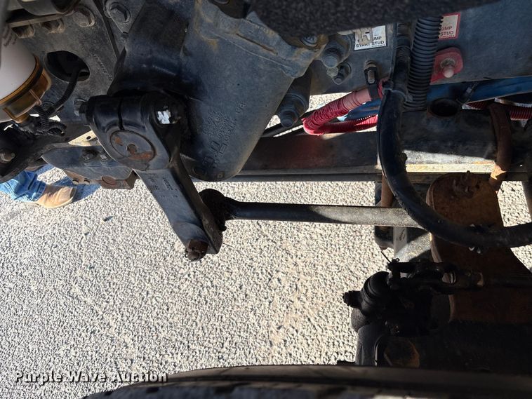 image for item EF1048 2015 Freightliner Business Class M2 bucket truck