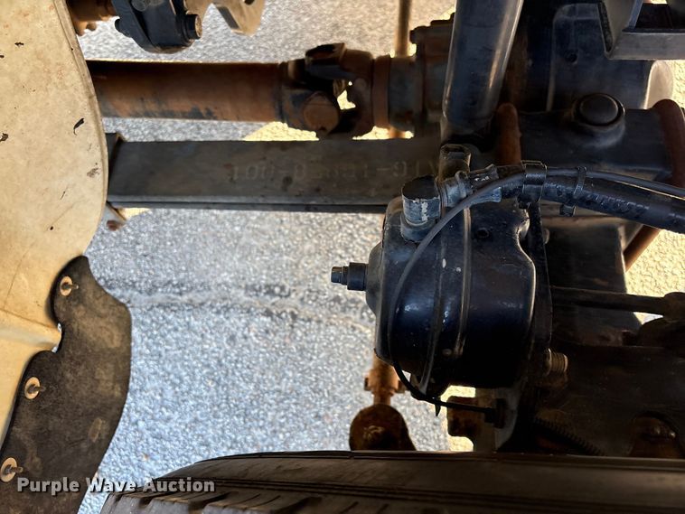 image for item EF1048 2015 Freightliner Business Class M2 bucket truck