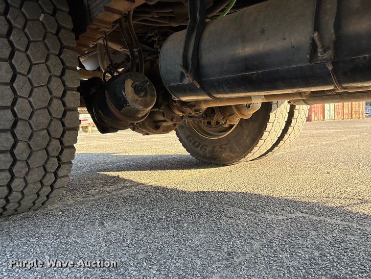 image for item EF1048 2015 Freightliner Business Class M2 bucket truck