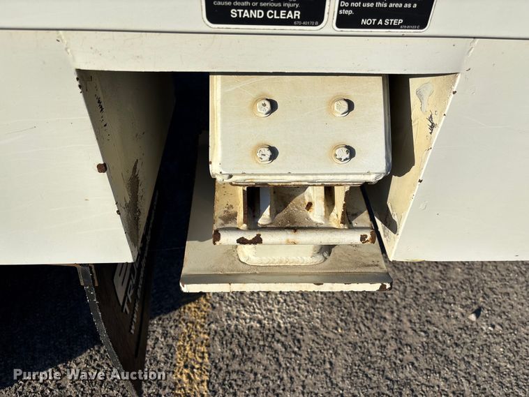 image for item EF1048 2015 Freightliner Business Class M2 bucket truck