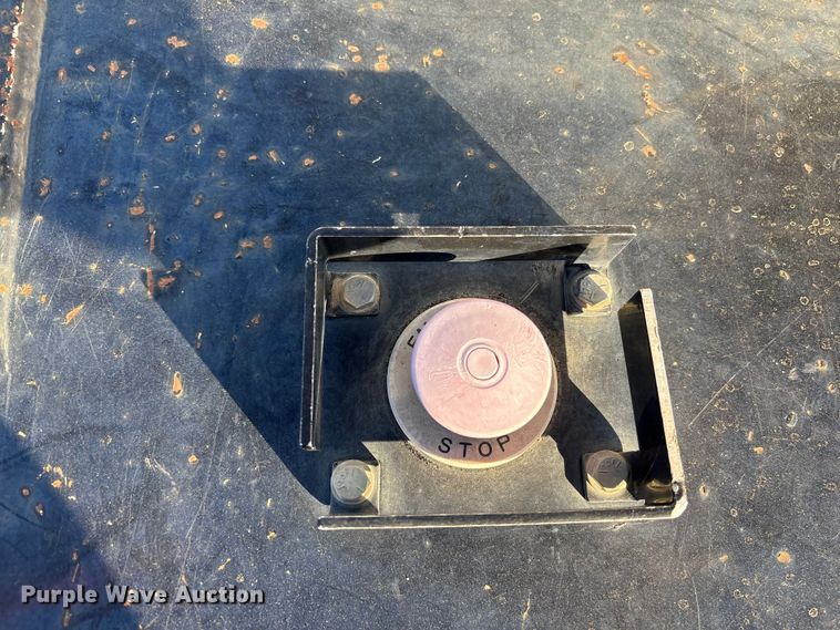 image for item EF1048 2015 Freightliner Business Class M2 bucket truck