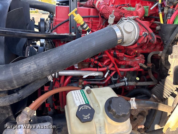 image for item EF1048 2015 Freightliner Business Class M2 bucket truck