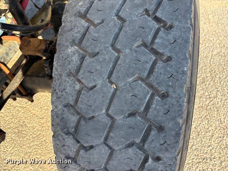 image for item EF1048 2015 Freightliner Business Class M2 bucket truck