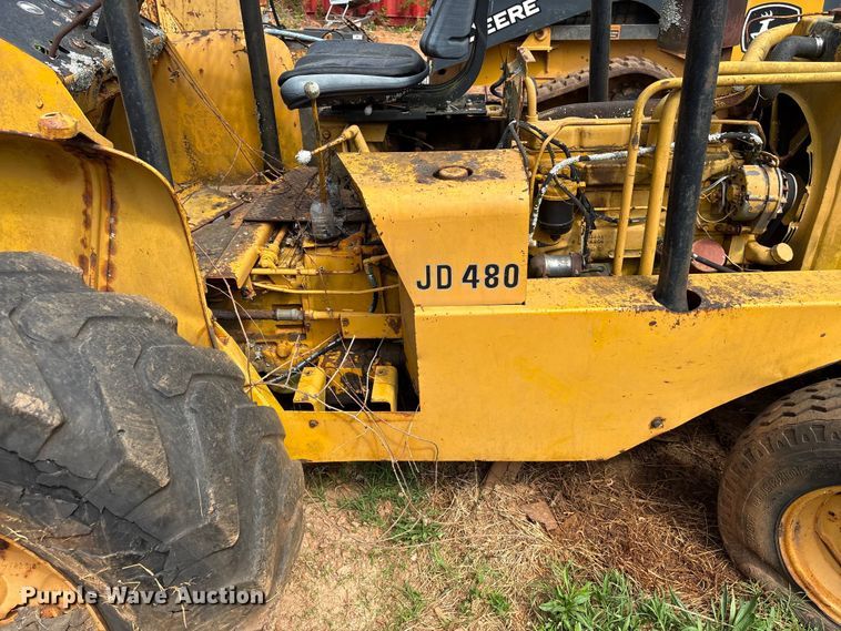 image for item EF1056 John Deere JD480 forklift