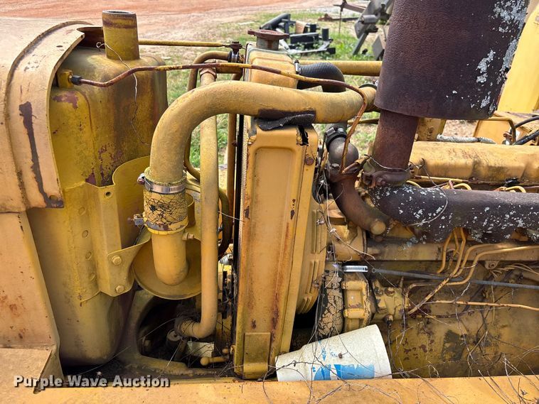 image for item EF1056 John Deere JD480 forklift