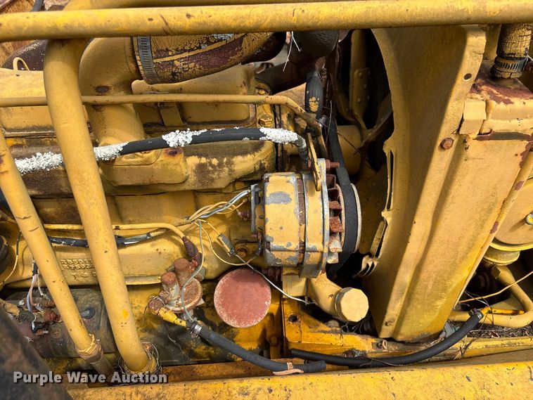 image for item EF1056 John Deere JD480 forklift