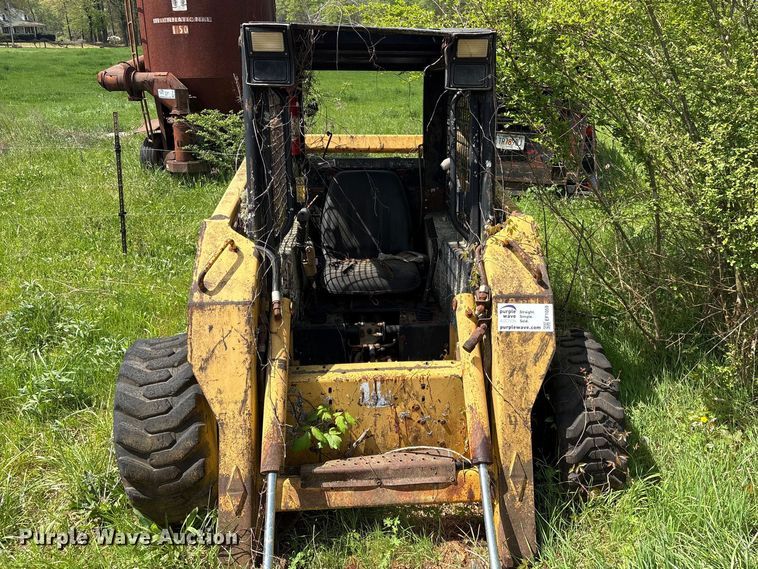 image for item EF1059 1997 John Deere 8875 skid steer loader