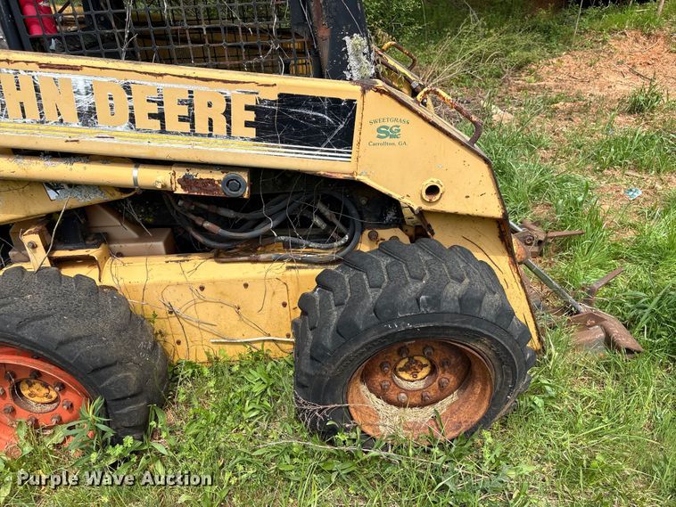 image for item EF1059 1997 John Deere 8875 skid steer loader