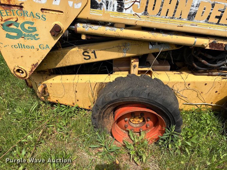image for item EF1059 1997 John Deere 8875 skid steer loader