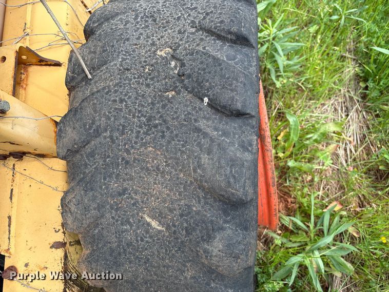 image for item EF1059 1997 John Deere 8875 skid steer loader