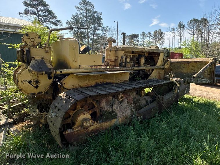 image for item EF1064 Caterpillar dozer