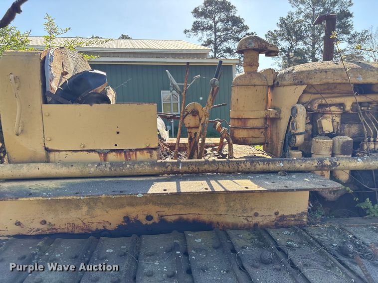 image for item EF1064 Caterpillar dozer