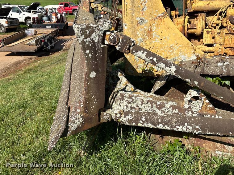 image for item EF1064 Caterpillar dozer