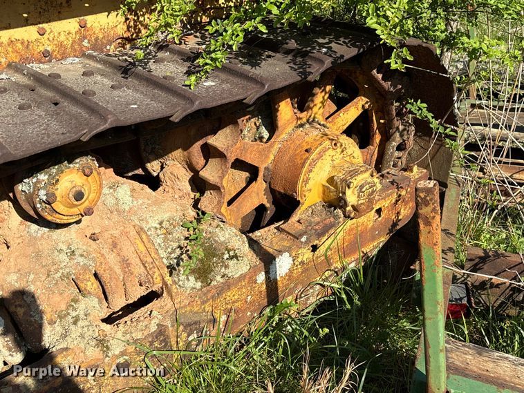 image for item EF1064 Caterpillar dozer