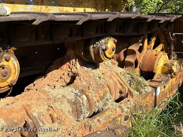 image for item EF1064 Caterpillar dozer