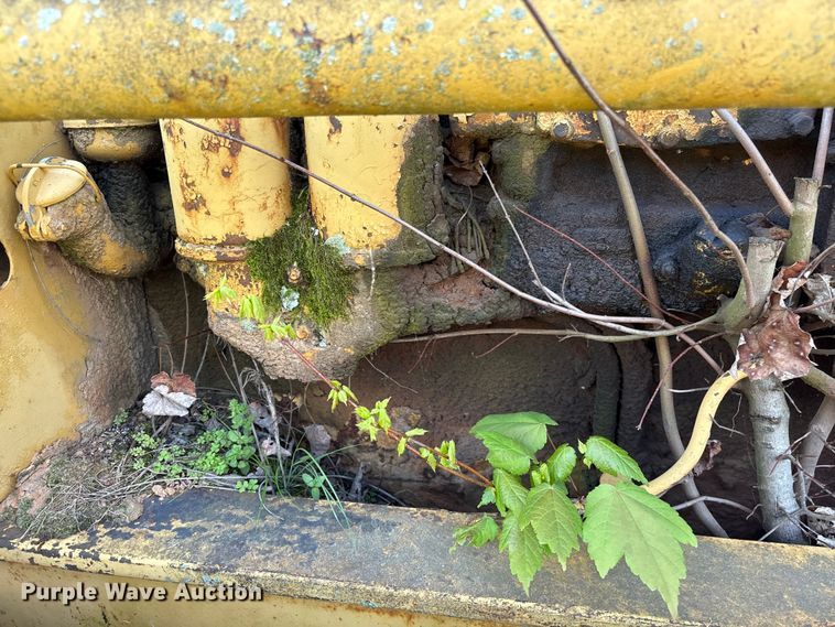 image for item EF1064 Caterpillar dozer