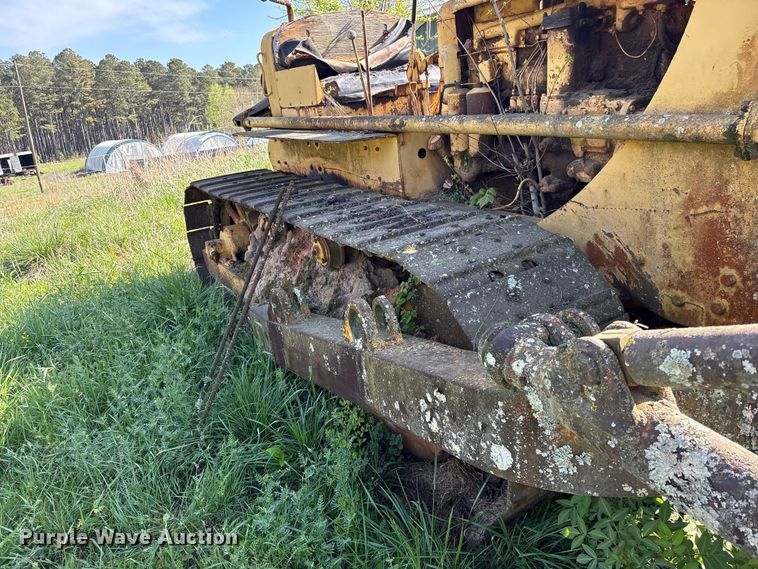 image for item EF1064 Caterpillar dozer