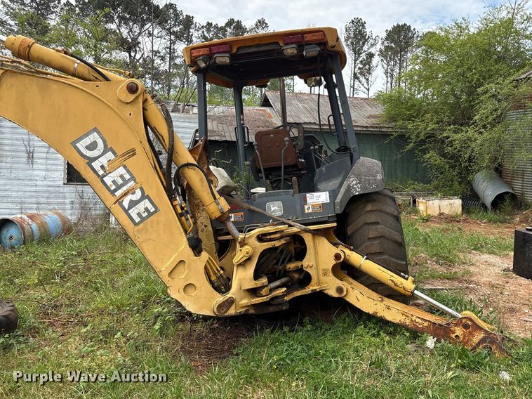 image for item EF1066 2001 John Deere 410G backhoe