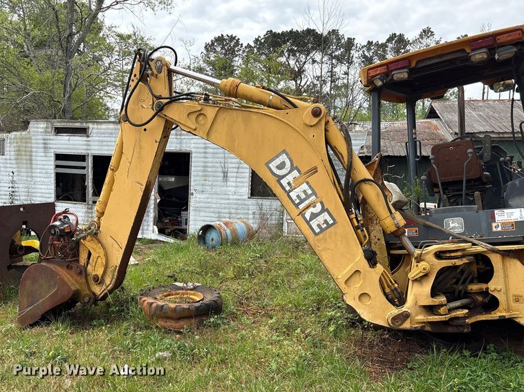 image for item EF1066 2001 John Deere 410G backhoe