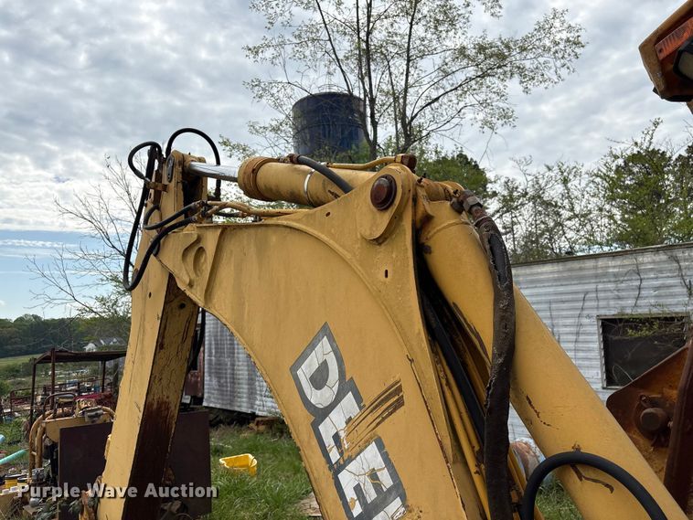 image for item EF1066 2001 John Deere 410G backhoe