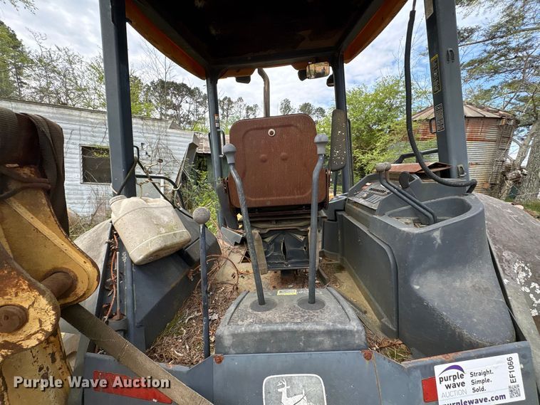 image for item EF1066 2001 John Deere 410G backhoe