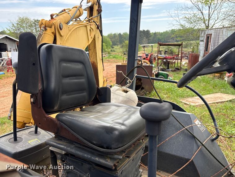 image for item EF1066 2001 John Deere 410G backhoe