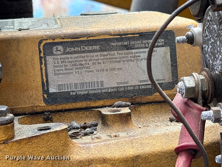 image for item EF1066 2001 John Deere 410G backhoe