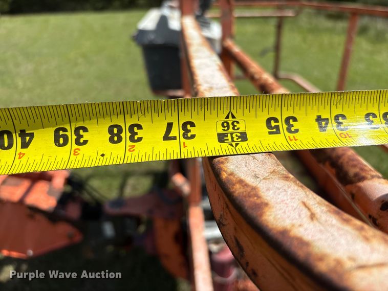 image for item EF1076 2011 JLG 600S boom lift