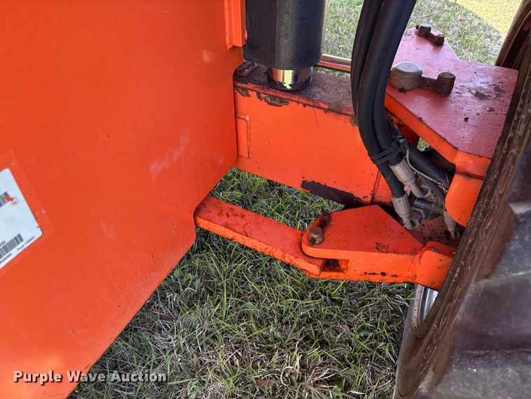 image for item EF1076 2011 JLG 600S boom lift