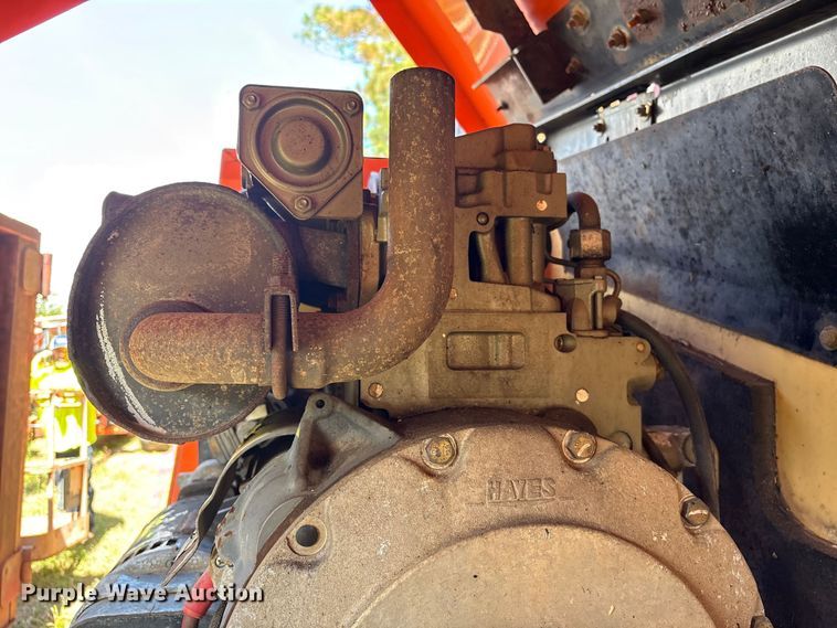 image for item EF1076 2011 JLG 600S boom lift