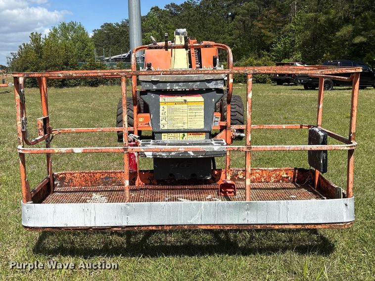 image for item EF1077 2008 JLG 600S boom lift