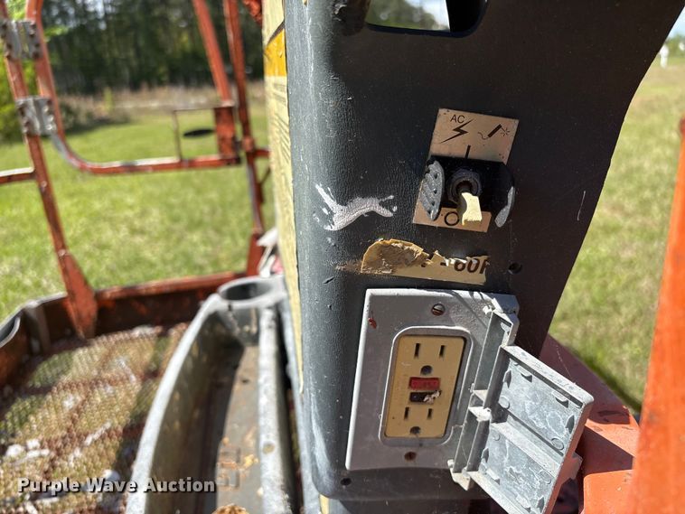 image for item EF1077 2008 JLG 600S boom lift