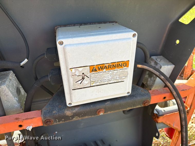 image for item EF1077 2008 JLG 600S boom lift