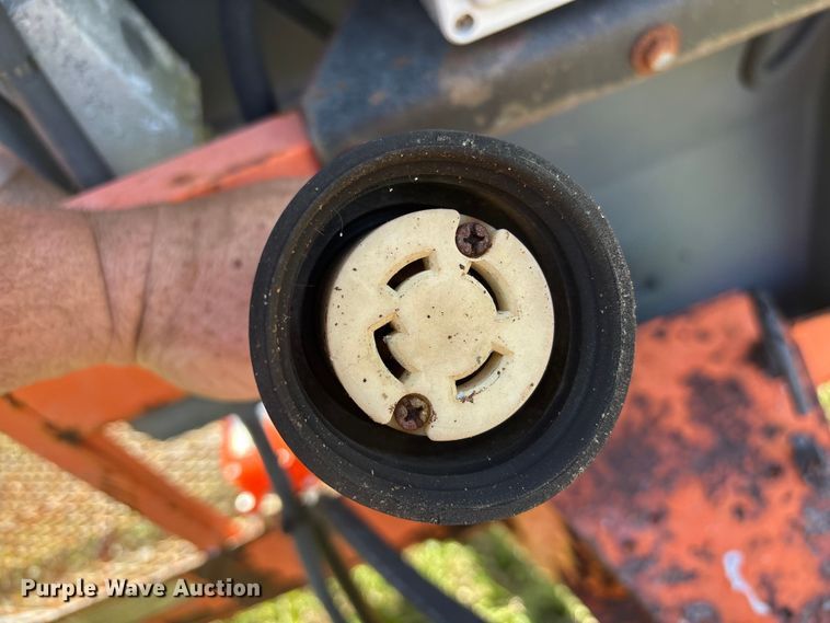 image for item EF1077 2008 JLG 600S boom lift