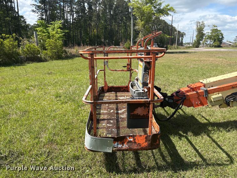 image for item EF1077 2008 JLG 600S boom lift