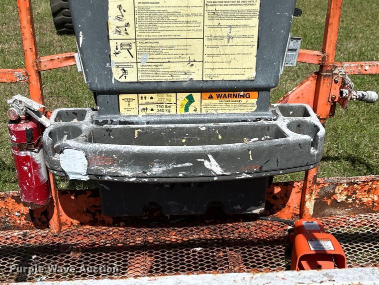 image for item EF1077 2008 JLG 600S boom lift