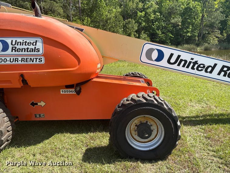 image for item EF1077 2008 JLG 600S boom lift