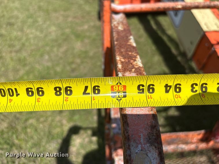 image for item EF1077 2008 JLG 600S boom lift