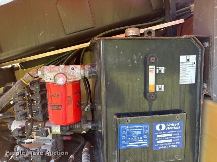 image for item EF1077 2008 JLG 600S boom lift