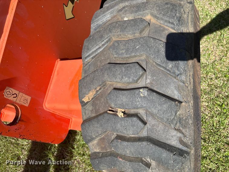 image for item EF1077 2008 JLG 600S boom lift