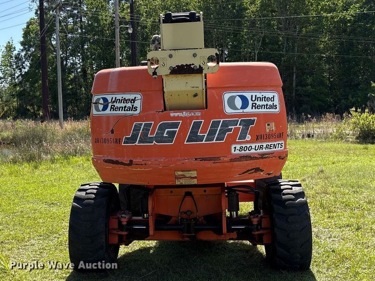 image for item EF1078 2008 JLG 600SJ boom lift