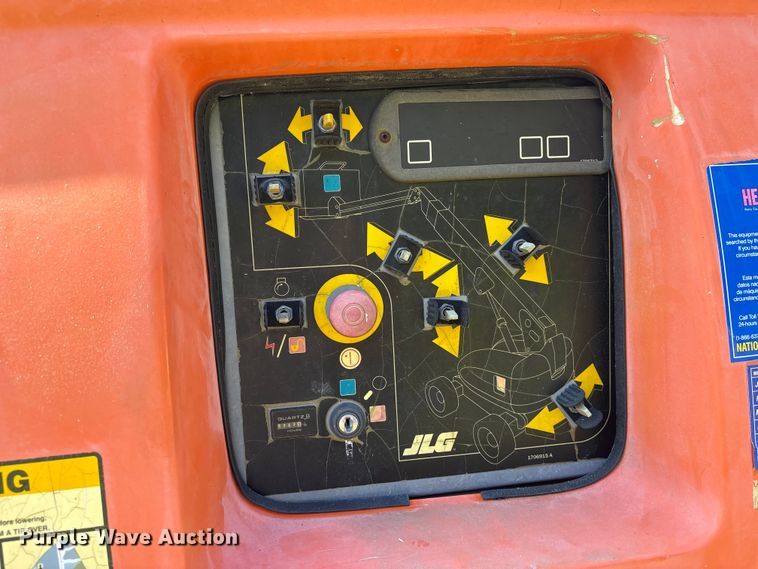 image for item EF1078 2008 JLG 600SJ boom lift