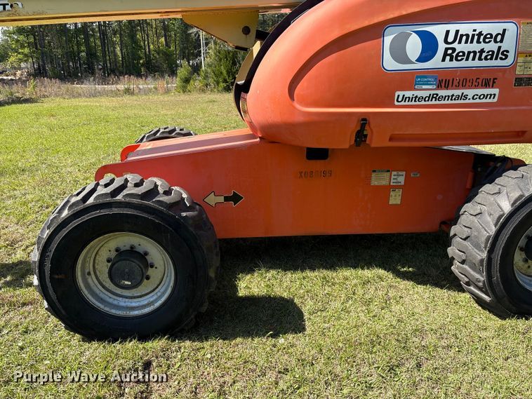 image for item EF1078 2008 JLG 600SJ boom lift