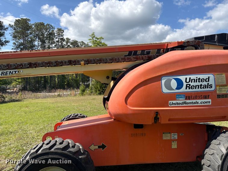 image for item EF1078 2008 JLG 600SJ boom lift